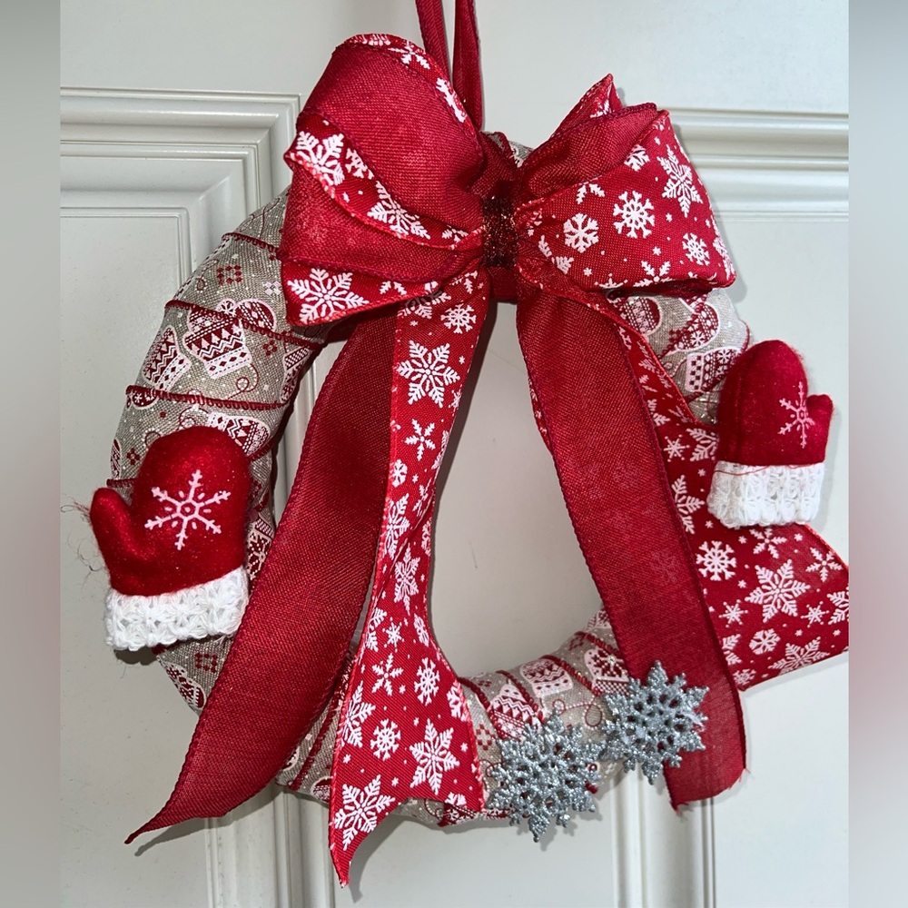 Christmas  Winter Mittens Snow 10 Inch Front Door Indoor Decor Red Tape
